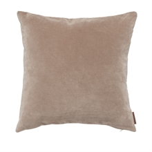 Lækker velour pude i desert beige fra Cozy Living